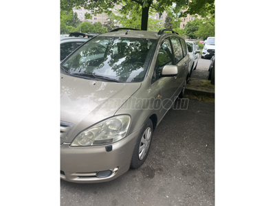 TOYOTA AVENSIS VERSO 2.0 D-4D