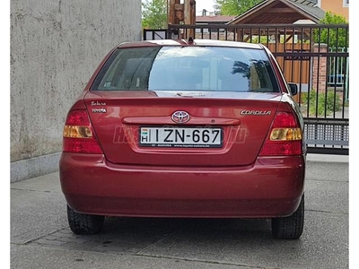 TOYOTA COROLLA Sedan 1.4