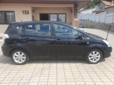 TOYOTA COROLLA VERSO 1.8 Linea Sol 225000km klima