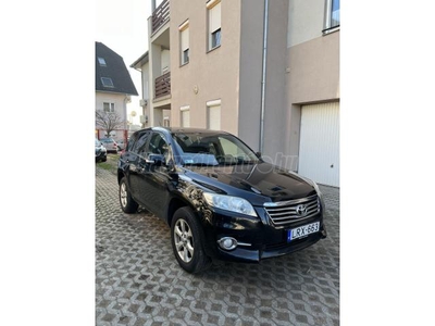 TOYOTA RAV 4 Rav4 2.2 D-4D Sol