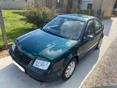 VOLKSWAGEN BORA 1.6 16V