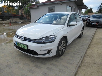 Volkswagen Golf e-Golf / Virtual / LED / ACC /...