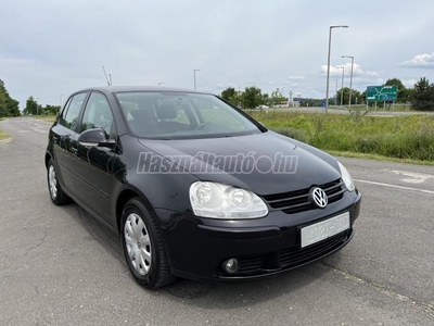 VOLKSWAGEN GOLF V 1.4 Comfortline Gyönyörű állapotú!