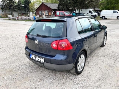 VOLKSWAGEN GOLF V 2.0 FSI Comfortline