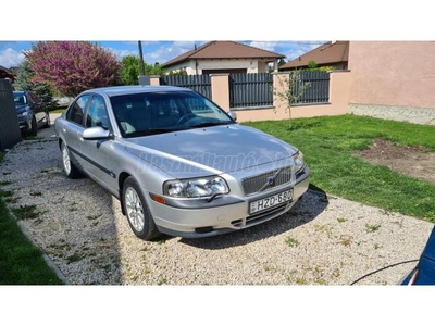 VOLVO S80 2.4