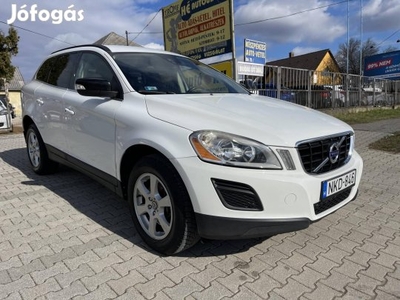 Volvo XC60 2.0 D [D4] Momentum FWD Ülés fűtés /...