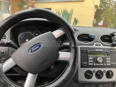 FORD FOCUS 1.6 Trend