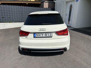 AUDI A1 1.6 TDI DPF Attraction