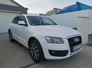 AUDI Q5 3.0 TDI DPF quattro S-tronic Navi-Xenon-Alcantara-Panorámatető