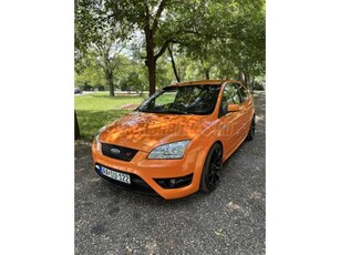 FORD FOCUS 2.5 turbo ST