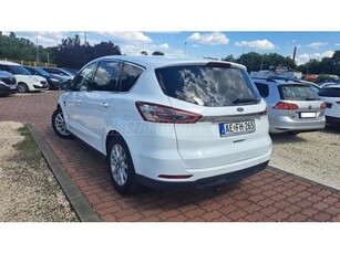 FORD S-MAX 2.0 TDCi Titanium Powershift szervizkönyves. leinformálható