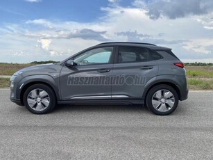 HYUNDAI KONA EV 39kWh Comfort Plus 'LED. Kamera. Keyless Entry&Go. Holttér-figyelő. Tábla-felismerő. WiFi'