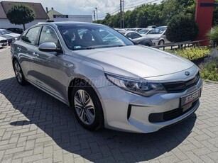 KIA OPTIMA 2.0 PHEV (Automata) Navi-Bőr-Ülésfűtés/hűtés-Led-Panorámatető