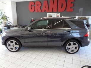 MERCEDES-BENZ ML 250 BlueTEC (Automata) AMG FELNI BI-XENON NAVI PARKRADAR TEMPOMAT