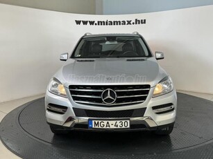 MERCEDES-BENZ ML 350 BlueTEC (Automata) magyarországi. végig vezetett szervizkönyves. NEM Légrugós. NEM Vonóhorgos