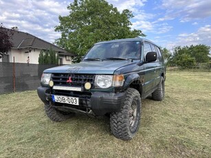 MITSUBISHI PAJERO Wagon 2.5 TD GLX ÚJ HENGERFEJ - ÚJ VEZÉRLÉS - FELEZŐ - DIFIZÁR - 33-AS GUMIK