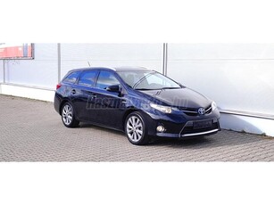 TOYOTA AURIS Touring Sports 1.8 HSD Active (Automata) /GYÁRIALUFELNI/2xDIGITKLIMA/TOLATÓKAMERA/TEMPOMAT/NAVI/SZERVIZKÖNYV