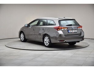 TOYOTA AURIS Touring Sports 1.8 HSD Active Trend (Automata) MAGYAR 1.TUL-LED-KAMERA-Ü.FŰTÉS-P.RADAR-56e KM!