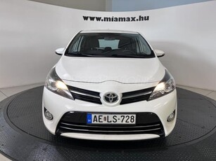 TOYOTA VERSO 1.6 D-4D Active Trend Navi Kamera. márkaszervizben szervizelt. leinformálható