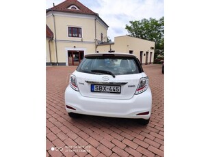 TOYOTA YARIS 1.33 Fashion