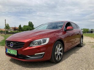 VOLVO V60 2.4 D [D6] PHEV AWD Summum Geartronic