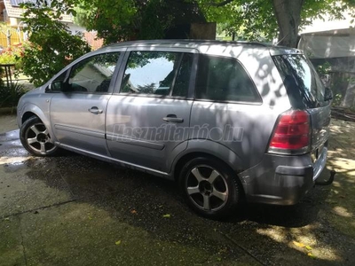 OPEL ZAFIRA B 1.9 DTI Cosmo