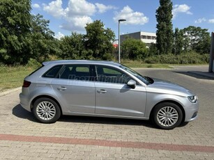 AUDI A3 Sportback 2.0 TDI Attraction quattro S-tronic