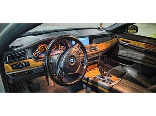 BMW 730d (Automata) 5 GOMBOS. ÚJ VEZÉRLÉS. VALÓS KM. MAGÁNSZEMÉLYTŐL