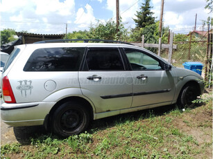 FORD FOCUS 1.4 Trend