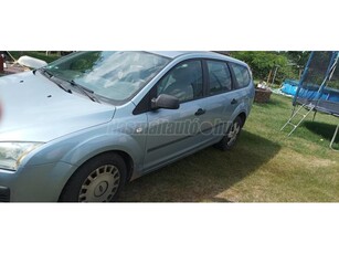 FORD FOCUS 1.6 Ghia