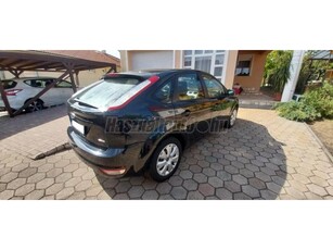 FORD FOCUS 1.6 TDCi Fresh DPF Vezetett szervizköny