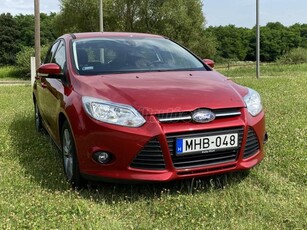 FORD FOCUS 1.6 Ti-VCT Technology végig vezetett szervízkönyv