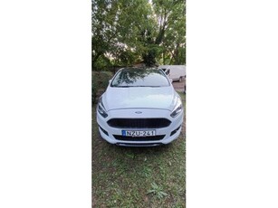 FORD S-MAX 2.0 TDCi Titanium AWD [7 személy]