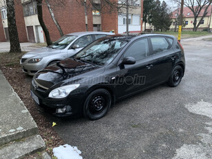 HYUNDAI I30 1.6 CRDi LP Classic