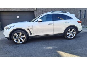 INFINITI QX70 3.0 d S Premium (Automata) EU6 MAGYAR.SZERVÍZKÖNYVES.FULL!!!