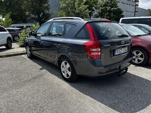 KIA CEE'D 1.4 EX