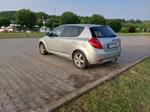 KIA CEE'D 1.4 EX Limited