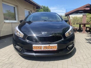 KIA CEE'D 1.6 GDI EX NAVI+TEMPOMAT 118000 KM!!!