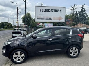 KIA SPORTAGE 1.6 GDI FIFA Prémium /// NAVI PARPILÓTA XENON-LED TEMPOMAT 4XÜL.FŰT BESZÉDFUNCIÓ NÉMET AUTÓ KIT