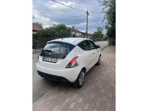 LANCIA YPSILON 1.2 8V Platinum