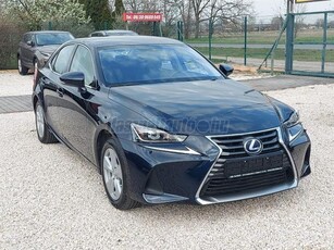 LEXUS IS 300h Elegance Plus CVT FACELIFT-LED-ÜLÉS F-XENON-BŐR-F1-16 ALU-NAVI-77eKm