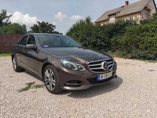 MERCEDES-BENZ E 350 BlueTEC 4Matic Avantgarde (Automata) NAVI-LED-ÜLÉSFŰTÉS-TÁVOLSÁGTARTÓ-HOLTTÉRFIGYELŐ