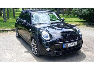 MINI COOPER 2.0S John Cooper Works felszereltség. Mo-i. Automata. Első tulaj. Kerámia bevonattal