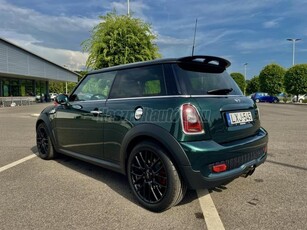 MINI COOPER John Cooper Works. Friss Műszaki