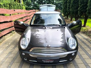 MINI MINI COOPER 1.6 PARKLANE CSOMAG. LESZERVIZELVE. SZÉP ÁLLAPOTBAN. FRISS MŰSZAKIVAL!