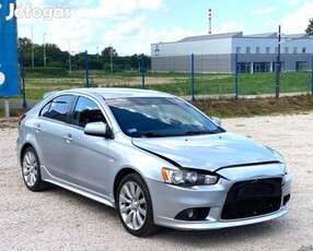 Mitsubishi Lancer 1.8 Intense