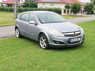 OPEL ASTRA H 1.4 Cosmo