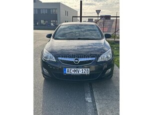 OPEL ASTRA J 1.4 Essentia