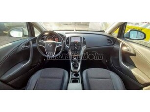 OPEL ASTRA J 2.0 CDTI Sport