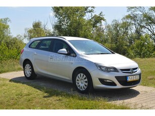 OPEL ASTRA J Sports Tourer 1.6 Enjoy Magyaro-i